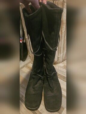 Vera Gomma Black Suede Tie Up Tall Boots. Made In Italy. 10